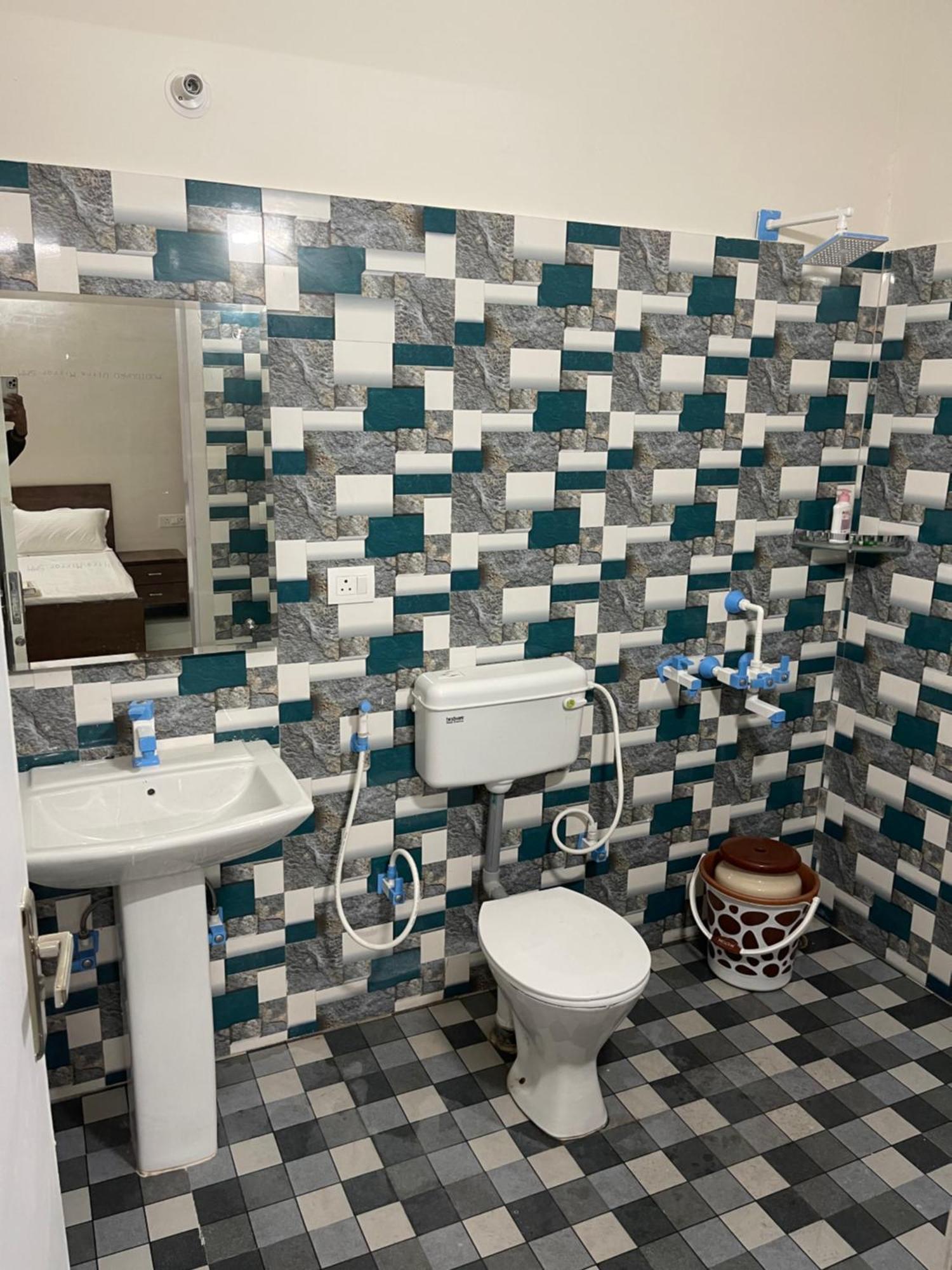 ホテル Shrinath Residency グレーター・ノイダ エクステリア 写真