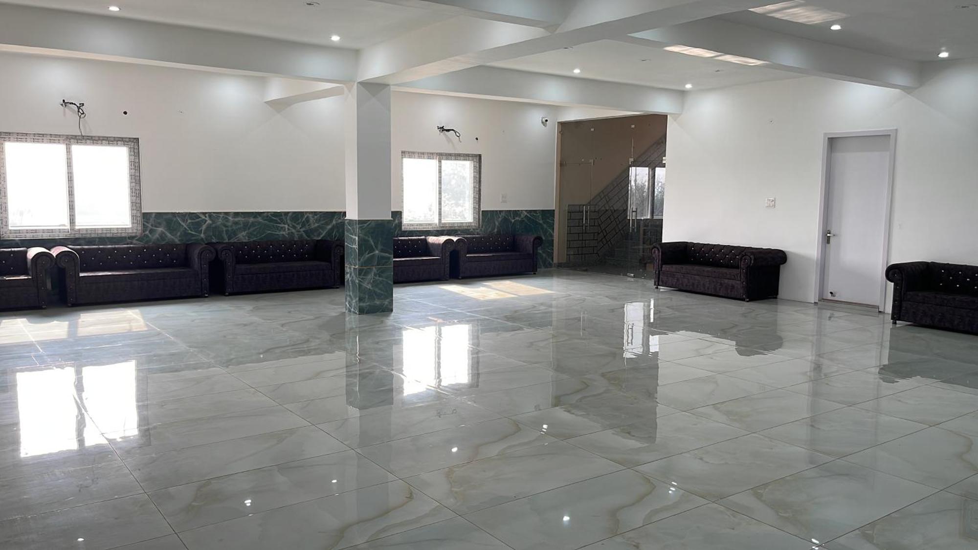 ホテル Shrinath Residency グレーター・ノイダ エクステリア 写真